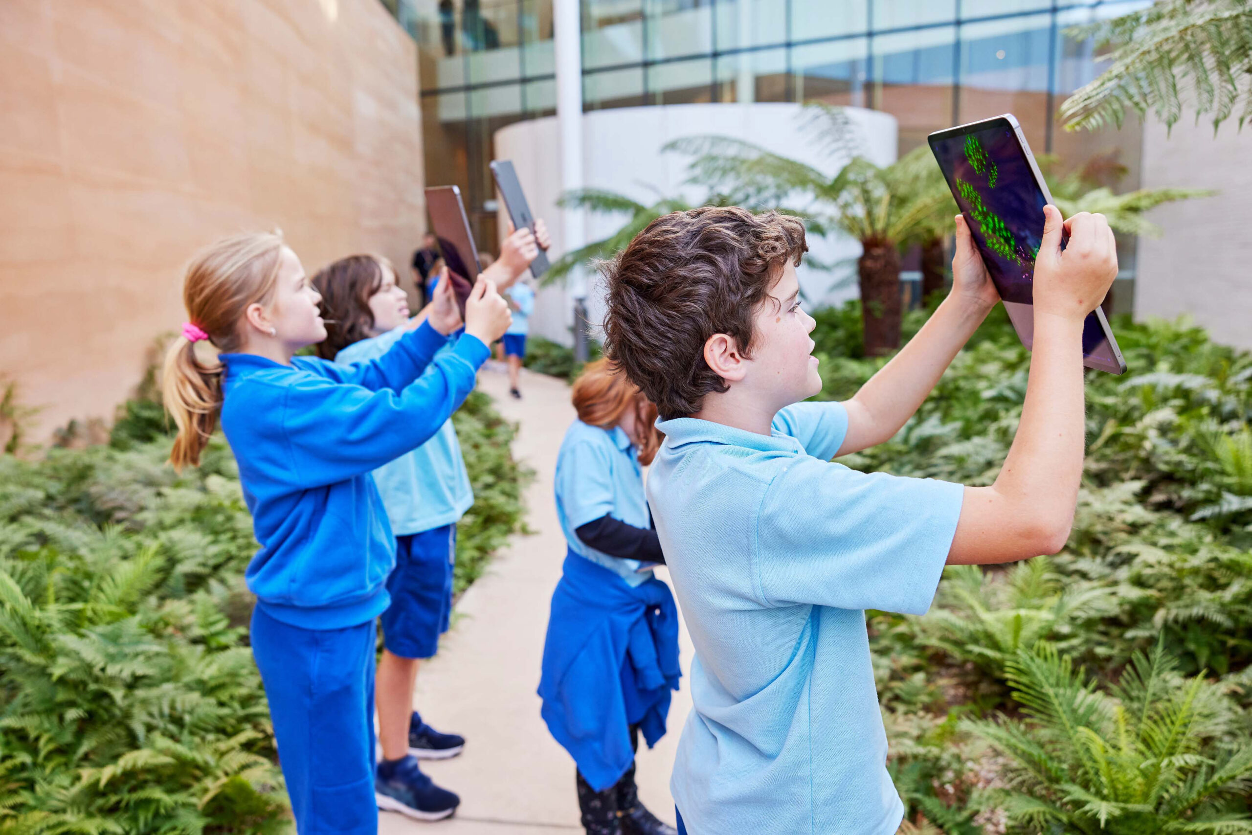 With the utilization of the powerful LiDAR Scanner integrated into iPad Pro, participants are mesmerized as their artworks transform into stunning 3D plant structures that gracefully cascade across the surrounding floors, walls, and ceilings.